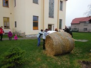 Stavíme sněhuláka s partnery,  rodiči a dětmi